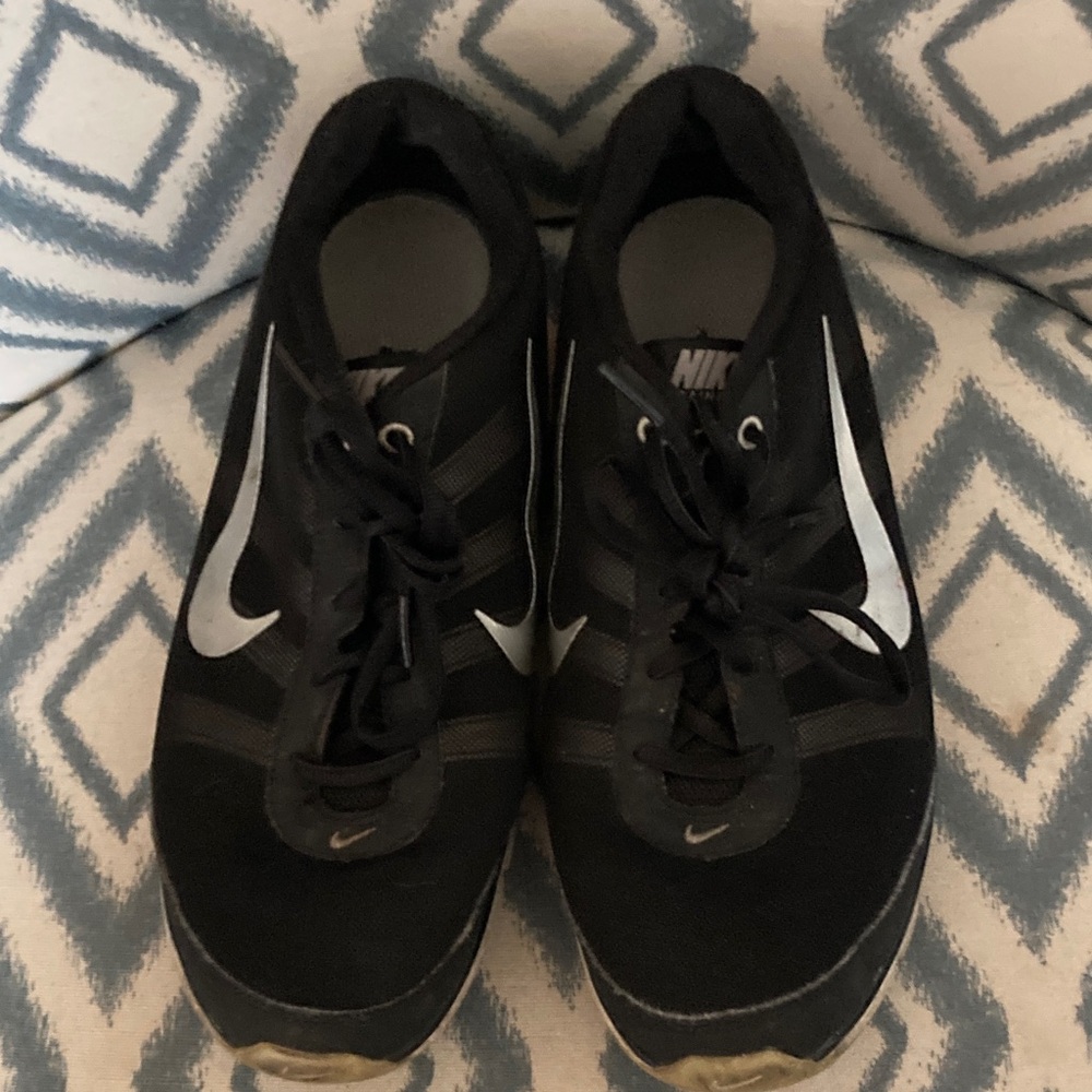 Nike Black‎ and White Running Shoes 9